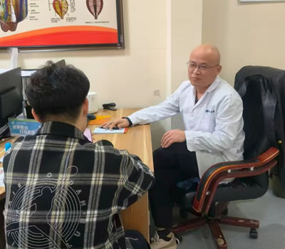内江市|男科医师高朋磊：守护男性健康，专业男科诊疗